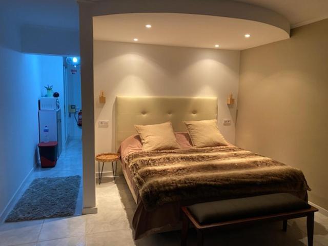 Studio Apartment Ocean View Портиман Екстериор снимка